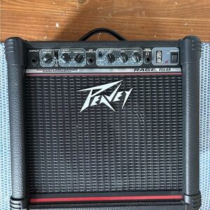 Peavey Rage 158 Black Guitar Amplifier & Cords